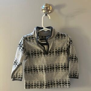 Oshkosh B’gosh fleecey pullover with half zip neck. EUC size 18 month